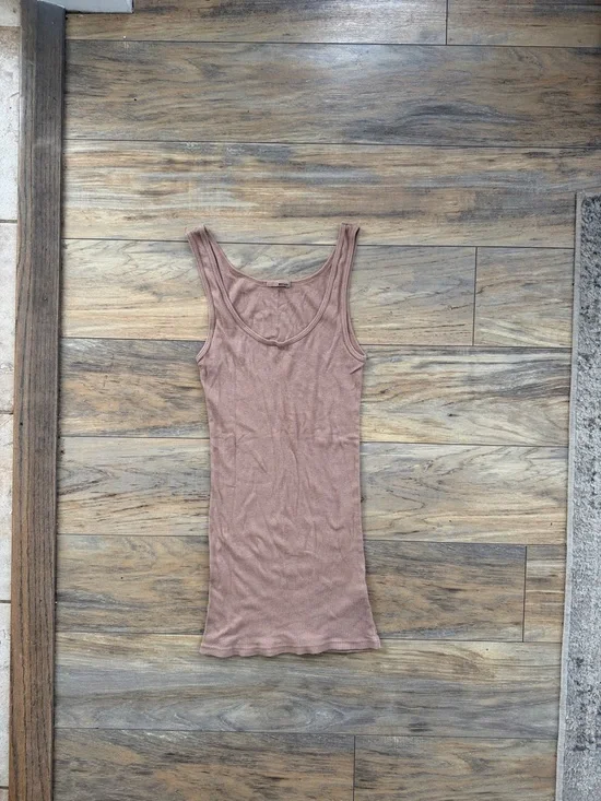 Slim Ribbed Tank Top - Picture 1 of 3